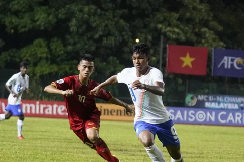U16 Việt Nam (áo đỏ) bại trận trước U16 Ấn Độ. (Nguồn: AFC)