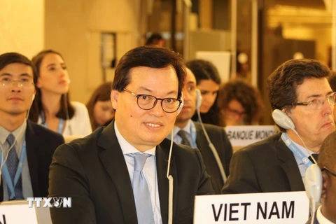 Đại sứ Dương Chí Dũng, Trưởng đoàn Việt Nam tham dự Khoá họp lần thứ 39 Hội đồng Nhân quyền Liên hợp quốc. (Ảnh: Hoàng Hoa/TTXVN)