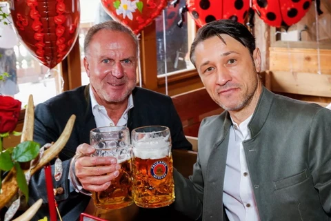 Bayern Munich vẫn tưng bừng tại lễ hội Oktoberfest sau thảm bại
