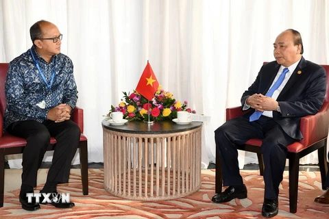 Thủ tướng Nguyễn Xuân Phúc tiếp Chủ tịch Phòng Thương mại và Công nghiệp Indonesia. (Ảnh: Thống Nhất/TTXVN)