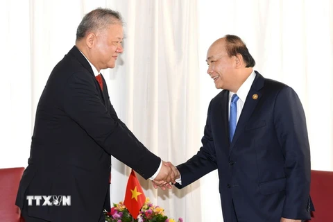 Thủ tướng Nguyễn Xuân Phúc tiếp Chủ tịch Công ty Chứng khoán PT Nikko Sekuritas Indonesia. (Ảnh: Thống Nhất/TTXVN)