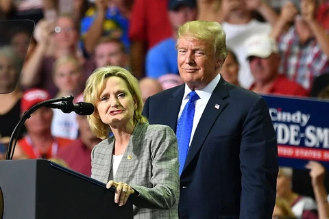 Tổng thống Trump có mặt ở một buổi vận động tranh cử của Thượng nghị sỹ Cindy Hyde-Smith. (Nguồn: AFp/Getty Images)