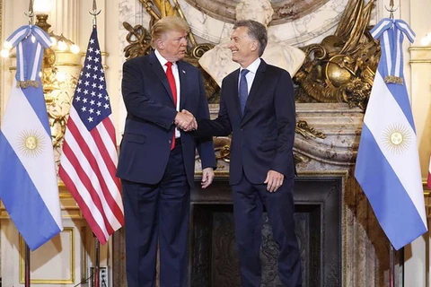 Tổng thống Argentina Mauricio Macri gặp song phương với Tổng thống Mỹ Donald Trump. (Nguồn: AP)