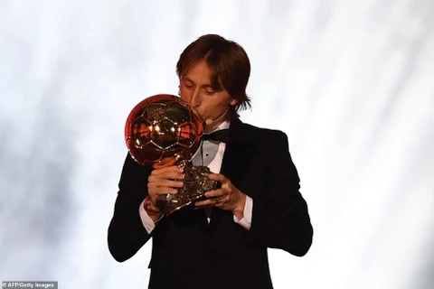Luka Modric giành Quả bóng Vàng.