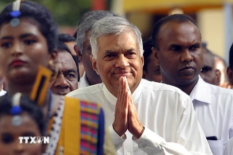 Ông Ranil Wickremesinghe (giữa) tại một sự kiện ở thành phố Galle, miền Nam Sri Lanka. (Ảnh: THX/TTXVN)