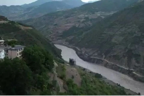 Sông Mekong đoạn chảy qua Trung Quốc. (Nguồn: i4u.com)