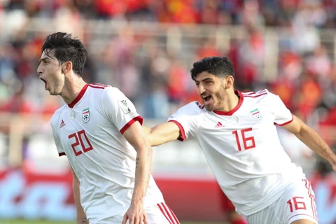 Sardar Azmoun (số 20) tỏa sáng đưa Iran vào vòng 1/8 Asian Cup 2019. (Nguồn: AFC)