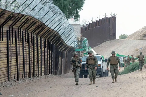 Quân đội Mỹ tại khu vực biên giới với Mexico. (Nguồn: stripes.com)
