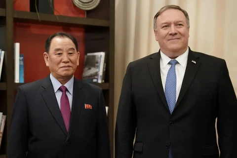 Phó Chủ tịch Ban chấp hành trung ương đảng Lao động Triều Tiên Kim Yong-chol và Ngoại trưởng Mỹ Mike Pompeo. (Nguồn: Nikei Asian Review)