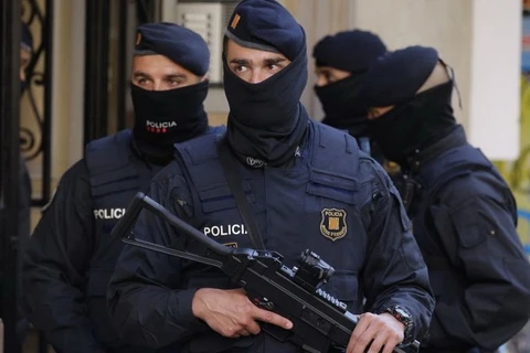 Lực lượng cảnh sát Tây Ban Nha. (Nguồn: AP)