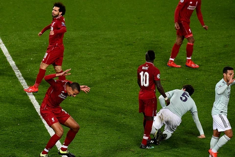 Hình ảnh đáng nhớ ở trận Liverpool 'đại chiến' Bayern tại Anfield