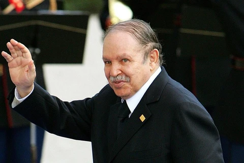 Tổng thống Algeria Abdelazizz Bouteflika. (Nguồn: Famous People)