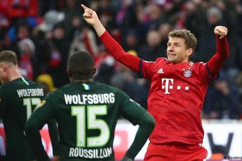 Mueller ghi bàn giúp Bayern thắng đậm. (Nguồn: Reuters)