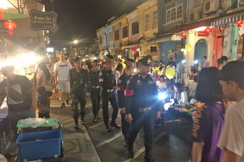 Cảnh sát Thái Lan tuần tra an ninh. (Nguồn: thethaiger.com)