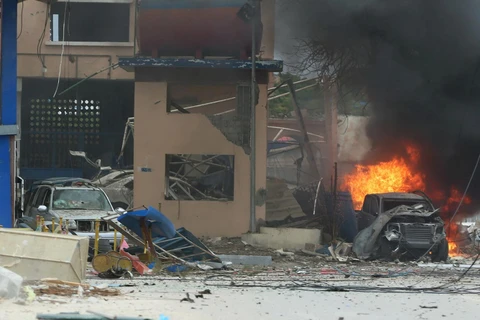Hiện trường một vụ đánh bom ở Mogadishu. (Nguồn: Al Manar)