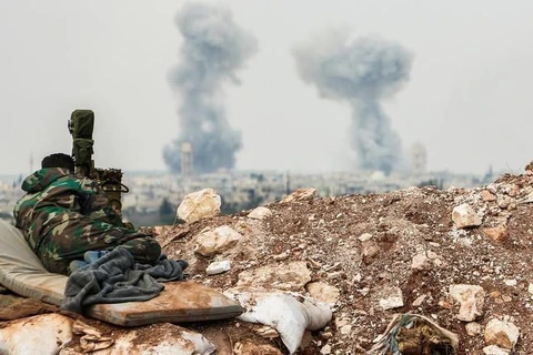 Khói bốc lên sau vụ không kích của Israel. (Nguồn: AFP)