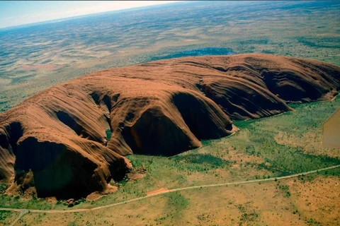 Cận cảnh Uluru - ngọn núi thiêng sắp bị đóng cửa vĩnh viễn