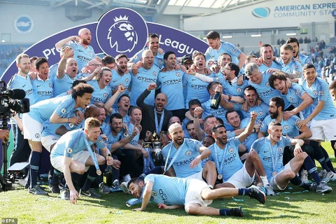 Man City vô địch Premier League 2018-19.