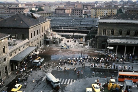 Hiện trường vụ đánh bom ở Bologna cách đây 40 năm. (Nguồn: AFP)
