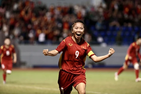 Niềm vui của đội trưởng Huỳnh Như sau khi ghi bàn. (Ảnh: Hoàng Linh/TTXVN)