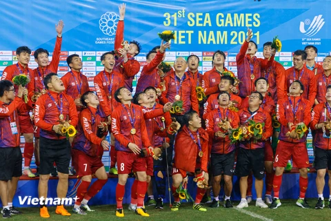 Cầu thủ U23 Việt Nam hân hoan ăn mừng vô địch SEA Games 31