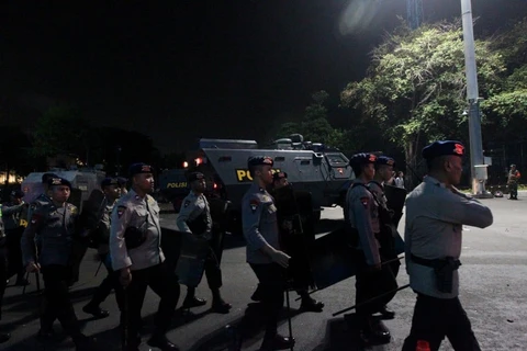 Indonesia triển khai hàng nghìn cảnh sát bảo vệ trận bán kết AFF Cup