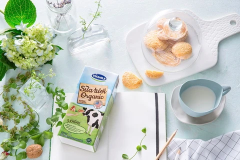 Vinamilk là công ty sữa đầu tiên tại Việt Nam cho ra đời sản phẩm Sữa tươi Vinamilk Organic cao cấp theo tiêu chuẩn organic USDA Hoa Kỳ.