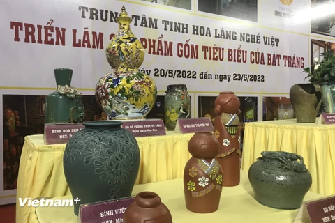 Sự kiện sẽ quảng bá hình ảnh của Thủ đô, giới thiệu những sản phẩm làng nghề truyền thống với du khách trong và ngoài nước tham dự SEA Games 31. (Ảnh: Việt Anh/Vietnam+)