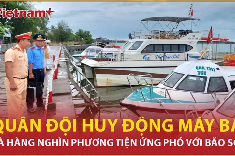 Quân đội huy động máy bay và hàng nghìn phương tiện ứng phó với cơn bão số 6