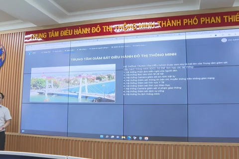 Từ tháng 10/2022, Thành phố Phan Thiết đã đưa Trung tâm Điều hành đô thị thông minh vào hoạt động. (Nguồn: Báo Bình Thuận)