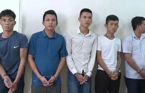 5 đối tượng bị khởi tố liên quan đến vụ gây rối trật tự tại Hải Tiến, Thanh Hóa. (Ảnh: NLĐ)