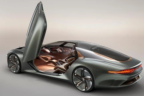 Bên trong EXP 100 GT giống như một chiếc xe trong phim khoa học viễn tưởng. (Ảnh: Bentley)