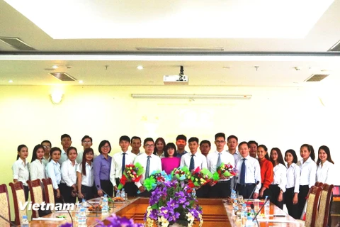 Đảng bộ tại Campuchia luôn chú trọng công tác phát triển đảng trong lưu học sinh, người lao động 