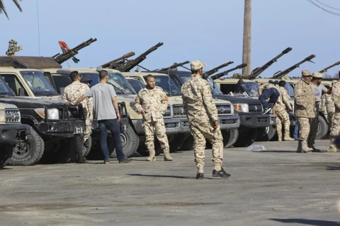 Lực lượng ủng hộ GNA ở ngoại ô Tripoli. (Ảnh: AFP)