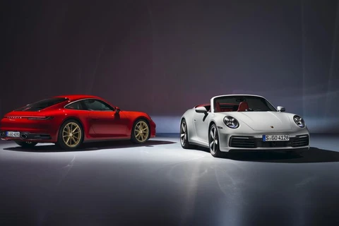 Porsche 911 Carrera 2020 phiên bản coupe và mui trần. (Ảnh: Autoblog) 