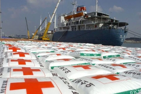 Một chuyến hàng viện trợ nhân đạo tại Triều Tiên. (Ảnh: AsiaNews)