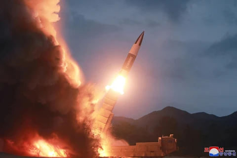 Vũ khí chiến thuật mới được Triều Tiên thử nghiệm ngày 10/8/2019. (Ảnh: THX/TTXVN)