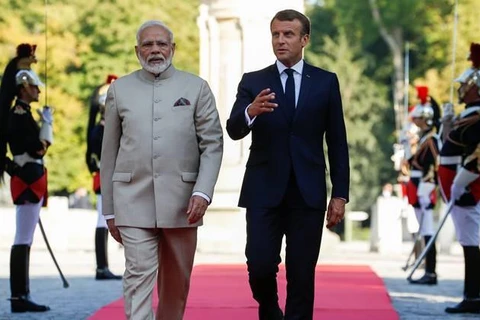 Tổng thống Pháp Emmanuel Macron và Thủ tướng Ấn Độ Narendra Modi. (Ảnh: Reuters)