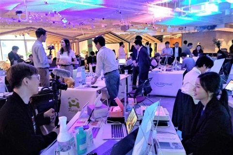 Hội chợ G-Valley Business Concert là cơ hội để các doanh nghiệp Hàn Quốc quảng bá sản phẩm và gặp gỡ các đối tác, nhà đầu tư trên toàn cầu. (Ảnh: AVING News)