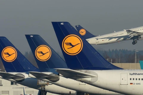 Lufthansa chịu thiệt hại nặng nề do đình công. (Ảnh: Mirror)