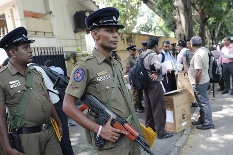 Cảnh sát Sri Lanka tăng cường an ninh để phục vụ cuộc bầu cử tổng thống. (Ảnh: AP)