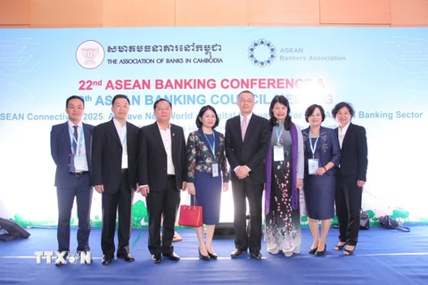 Đoàn đại biểu Việt Nam tham dự Hội nghị Hội nghị Ngân hàng ASEAN 22. (Ảnh: Vũ Hùng/TTXVN)