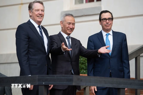 Các nhà đàm phán thương mại hàng đầu của Mỹ và Trung Quốc. (Ảnh: AFP/TTXVN)
