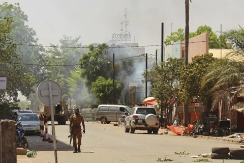 Một vụ tấn công tại Burkina Faso hồi năm 2018. (Ảnh: AP)