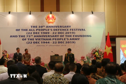 Lễ kỷ niệm 75 năm thành lập Quân đội Nhân Dân Việt Nam tại Indonesia. (Ảnh: Đình Ánh/TTXVN)