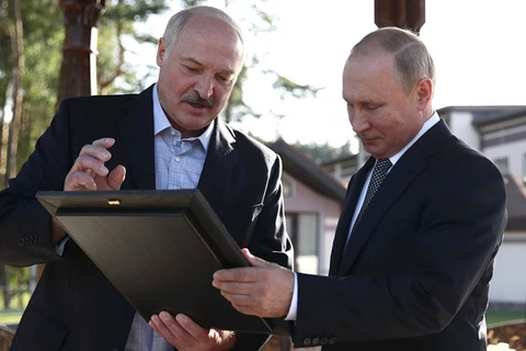 Tổng thống Nga Vladimir Putin và người đồng cấp Belarus Aleksandr Lukashenko. (Ảnh: Kremlin)