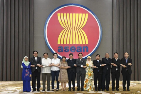 Việt Nam chính thức đảm nhận vai trò Chủ tịch luân phiên ASEAN.