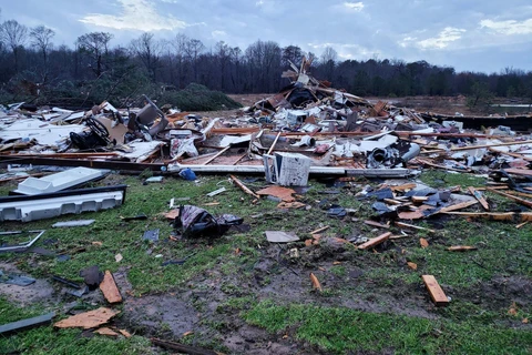 Mưa bão gây nhiều thiệt hại tại Mỹ. (Ảnh: AFP/TTXVN)