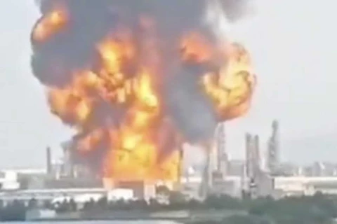 Vụ nổ tại nhà máy hóa chất ở Châu Hải.