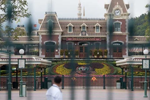 Công viên Disneyland tại Hong Kong phải đóng cửa do dịch bệnh. (Ảnh: AFP)